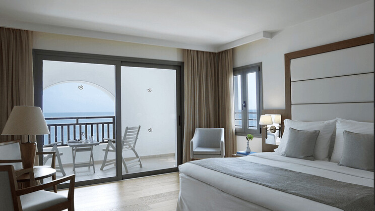  Premium Sea View Suite